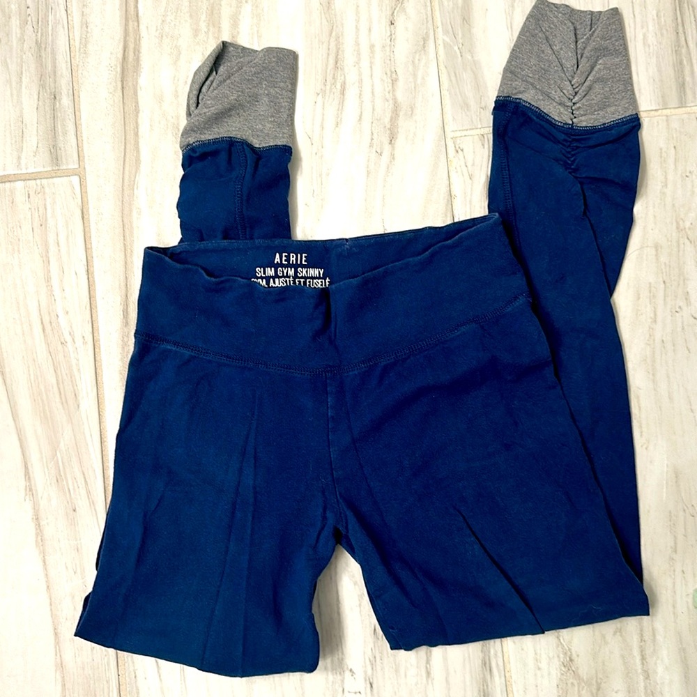 Aerie navy and gray gym leggings